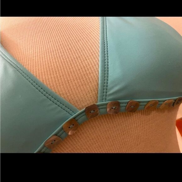 In Mocean Ladies Size Large Teal Pucca Shell Triangle Bikini Top - Picture 2 of 3
